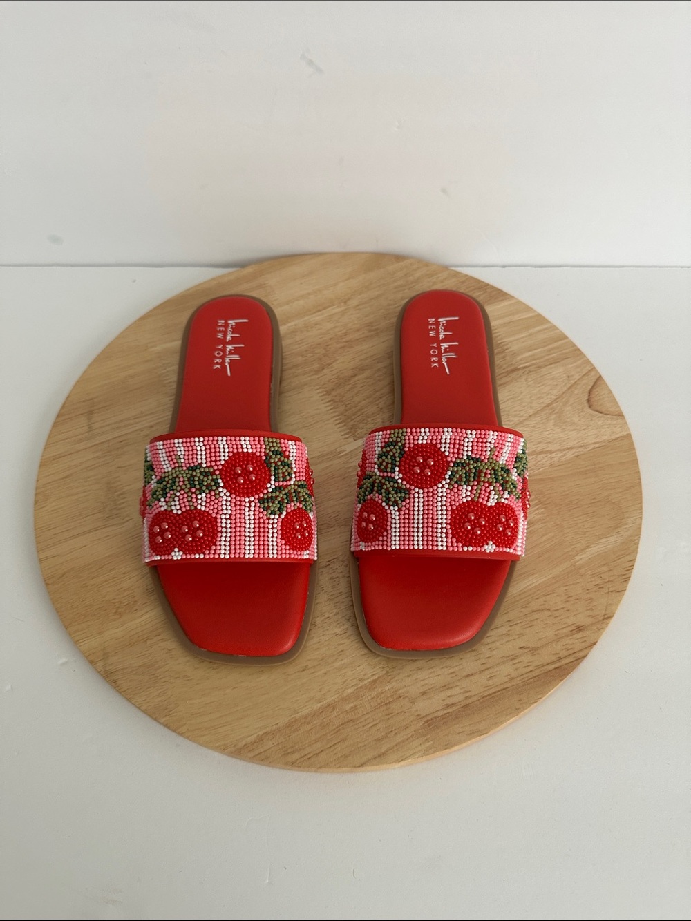 Nicole Miller Womens Destin Flat Sandals
Shop all Nicole Miller